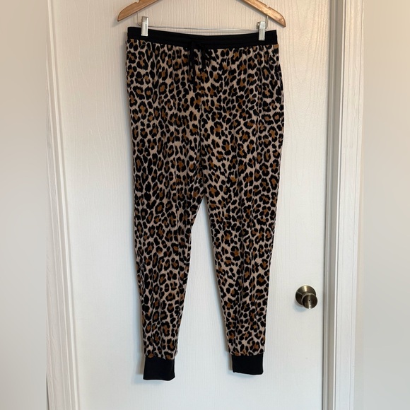 Kate Spade Pajamas - 2 piece set, NWT - Picture 3 of 9